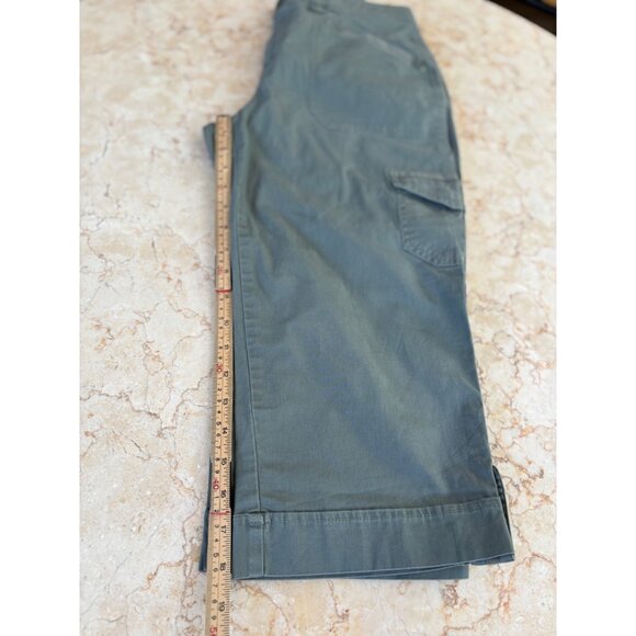 Gloria Vanderbilt Cargo Capri Pants Size 8 Green With Pockets Button & Zip Closu - Picture 6 of 6